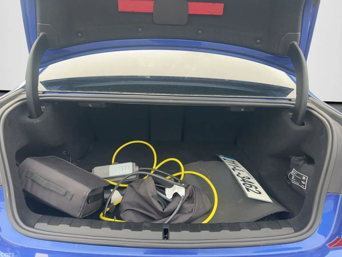 BMW 3-Series Saloon, Petrol Plug-in Hybrid, 2021, Blue