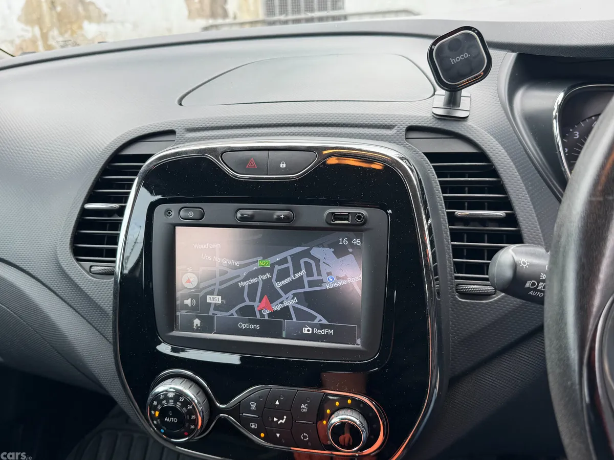 Renault Captur Hatchback, Diesel, 2015, White