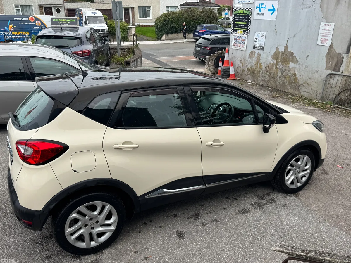 Renault Captur Hatchback, Diesel, 2015, White