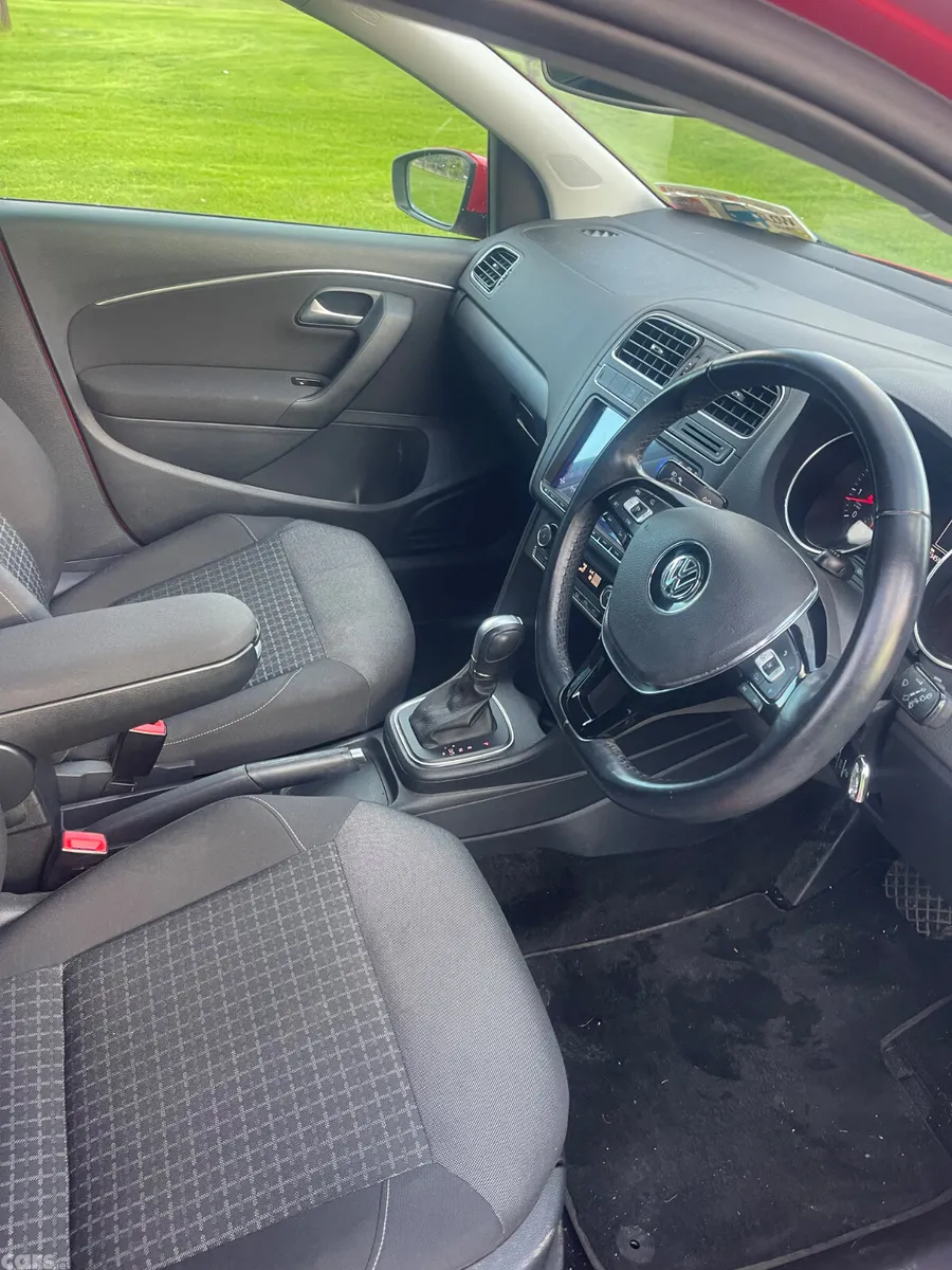 Volkswagen Polo Hatchback, Petrol, 2015, Red