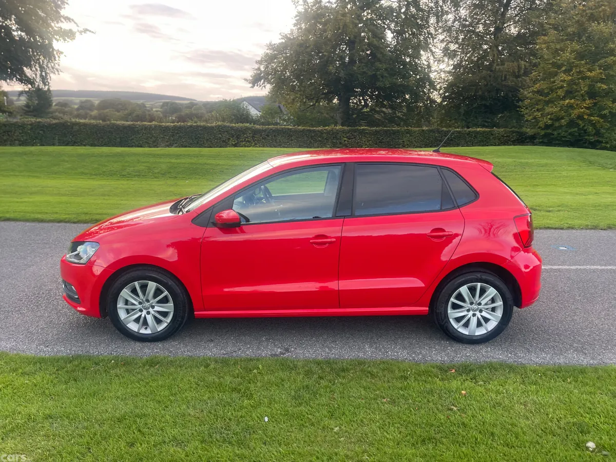 Volkswagen Polo Hatchback, Petrol, 2015, Red