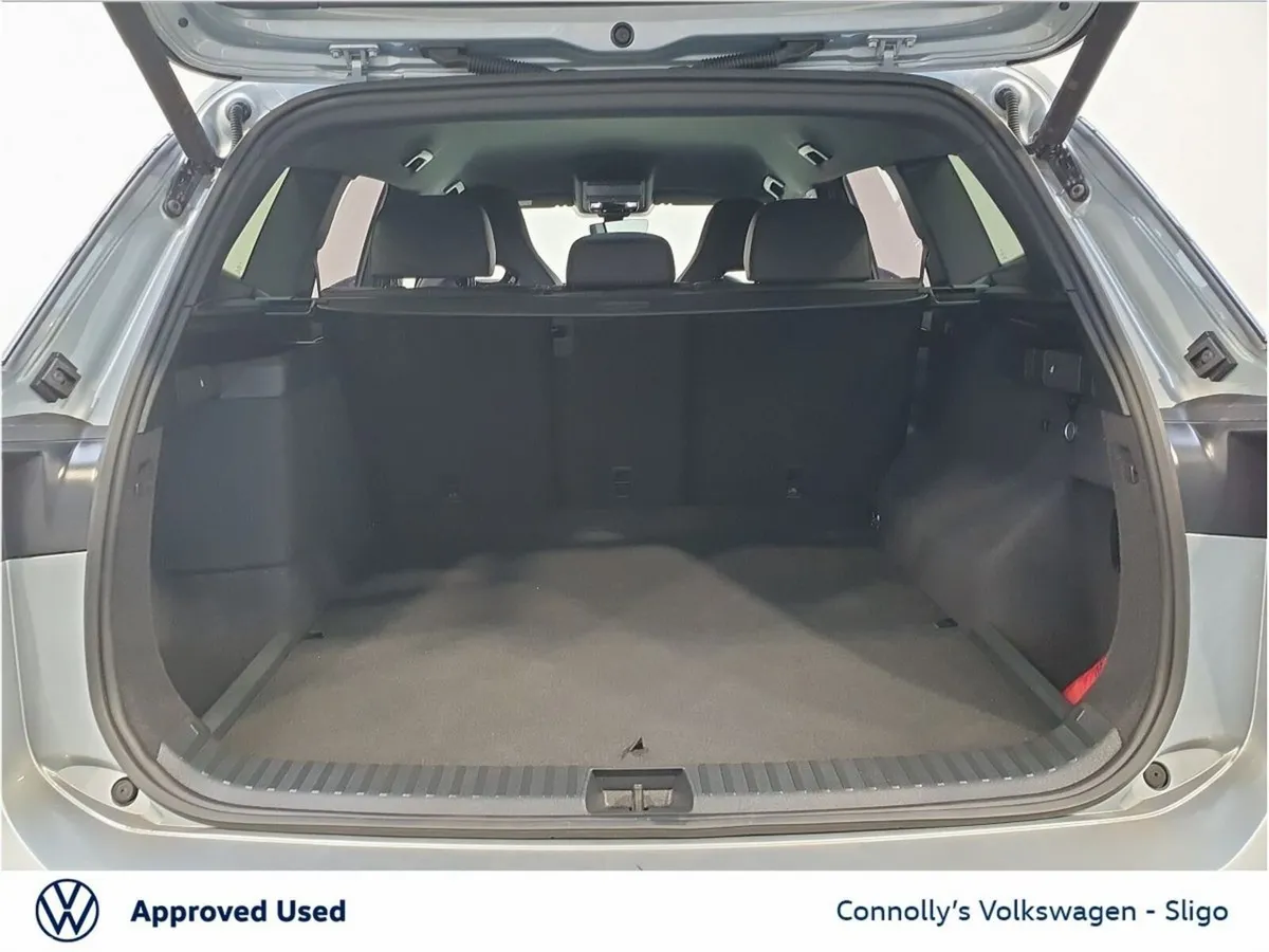 Volkswagen Tayron SUV, Petrol Hybrid, 2026, Silver