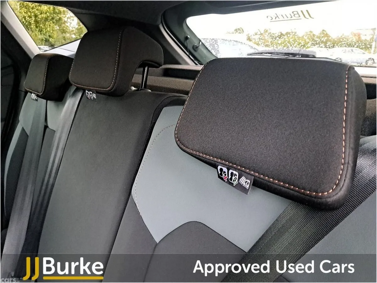 Dacia Duster SUV, Petrol Hybrid, 2026, Grey