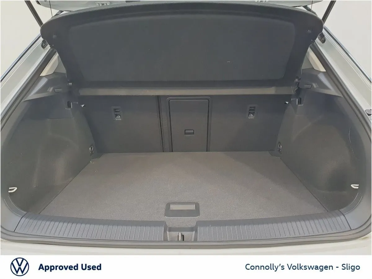 Volkswagen T-Roc SUV, Diesel, 2024, White