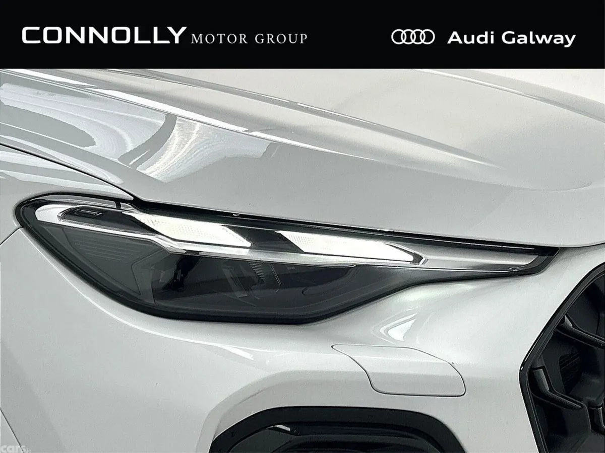 Audi Q5 SUV, Petrol Plug-in Hybrid, 2027, White