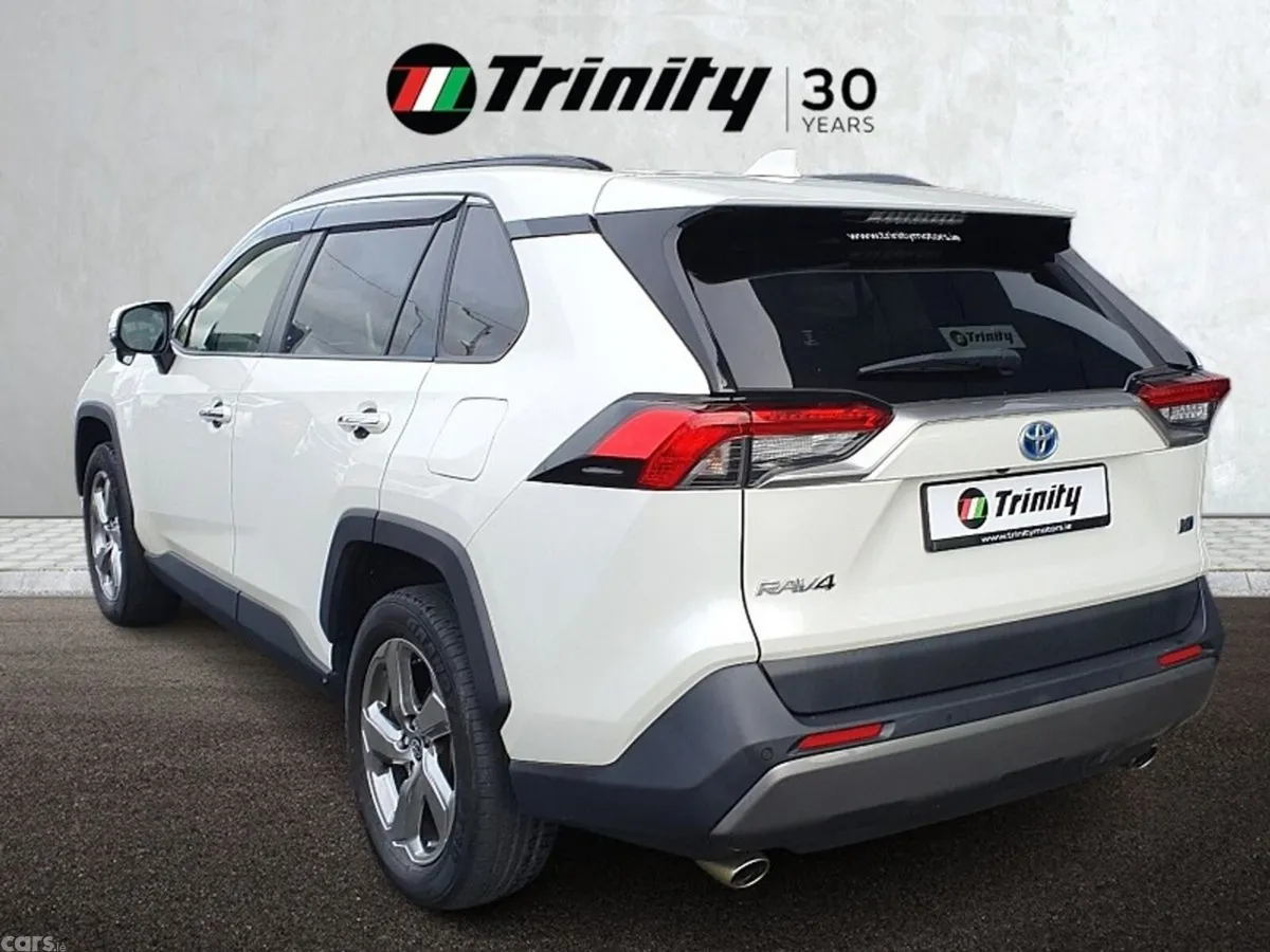 Toyota RAV4 SUV, Petrol Hybrid, 2021, White