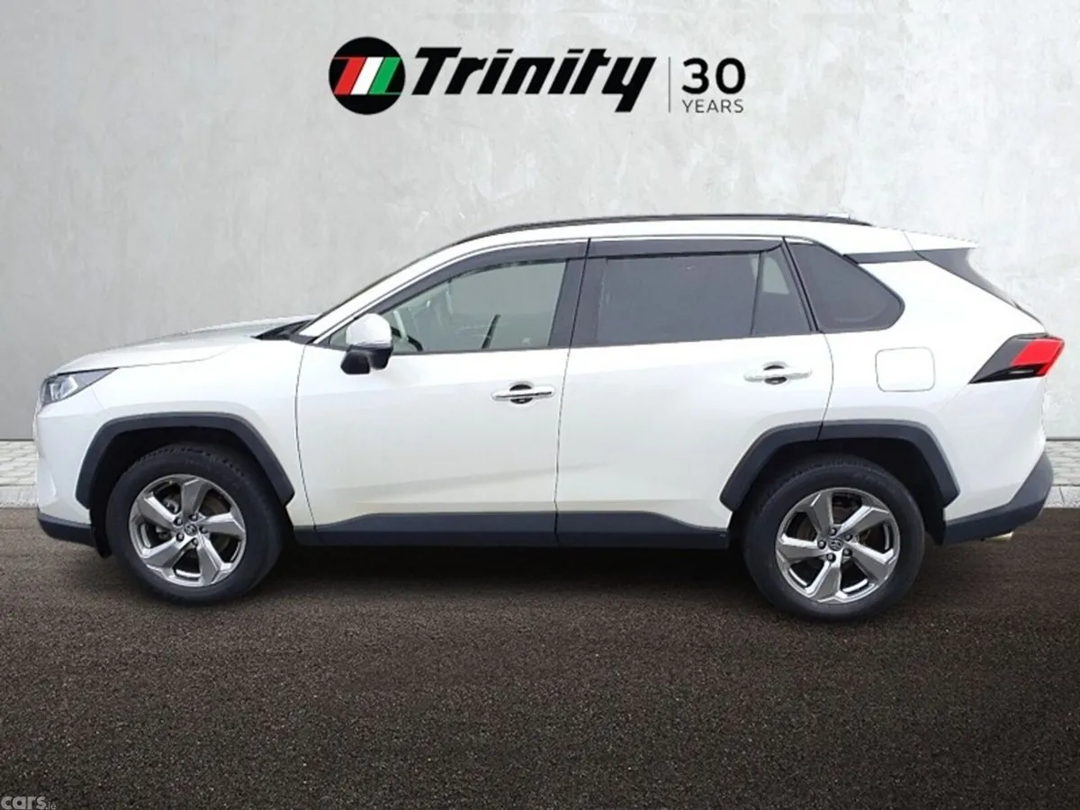 Toyota RAV4 SUV, Petrol Hybrid, 2021, White