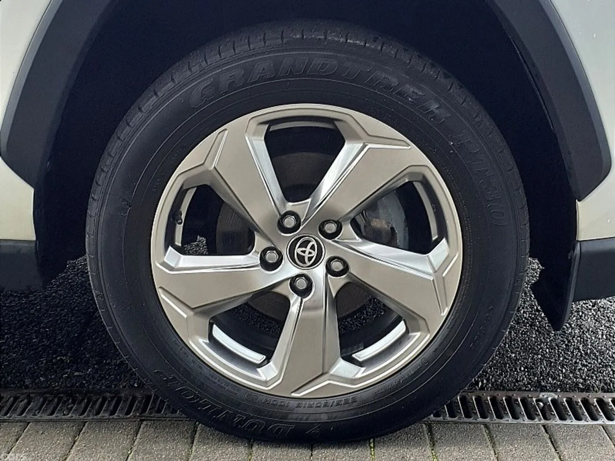 Toyota RAV4 SUV, Petrol Hybrid, 2021, White