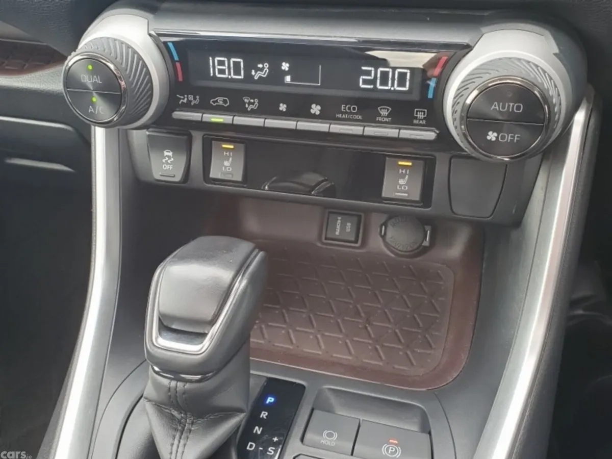 Toyota RAV4 SUV, Petrol Hybrid, 2021, White