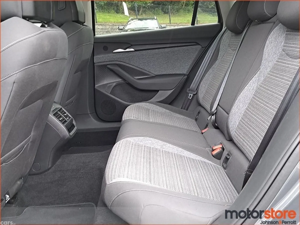 Skoda Superb Estate, Petrol Plug-in Hybrid, 2025, Grey