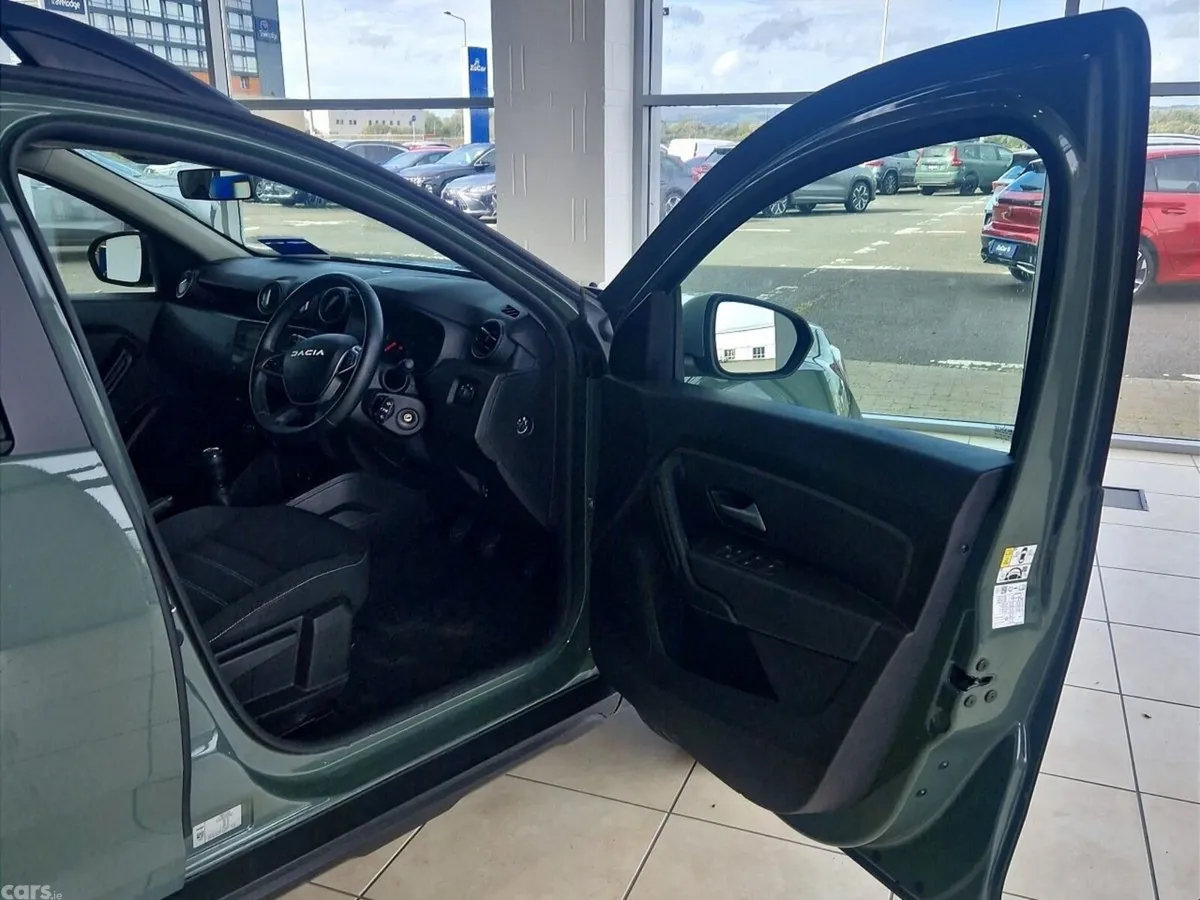 Dacia Duster SUV, Diesel, 2023, Grey