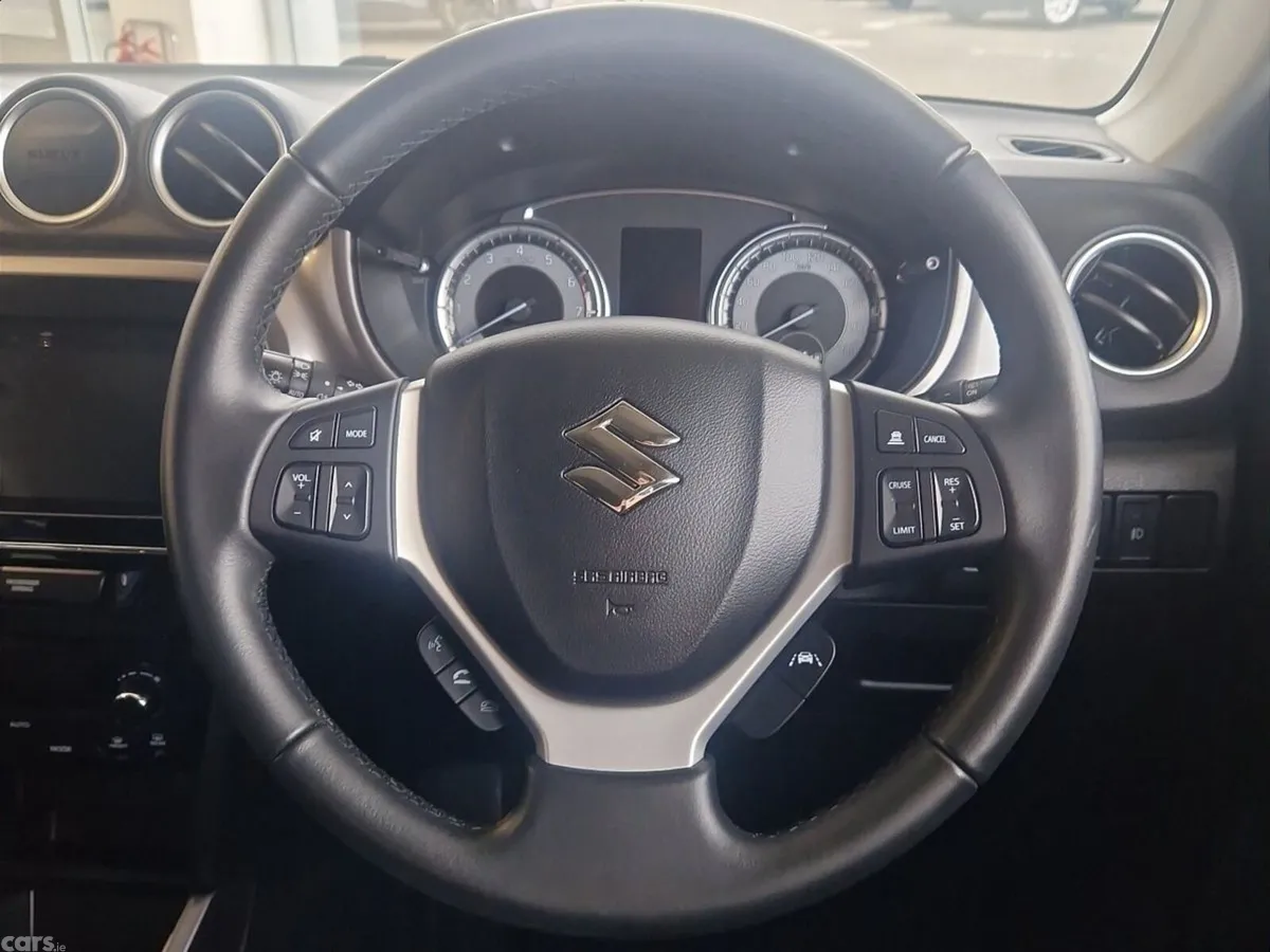 Suzuki Vitara SUV, Petrol, 2024, Grey