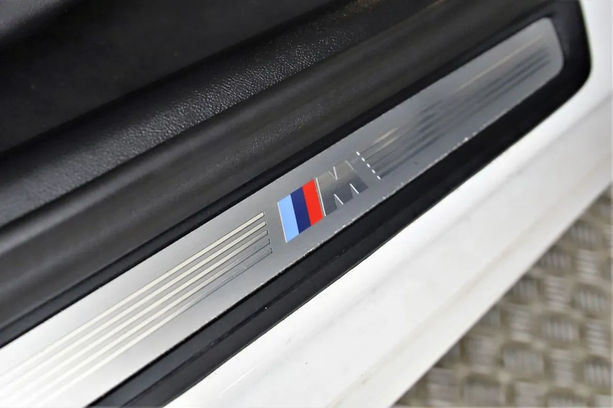 BMW 5-Series Saloon, Petrol Plug-in Hybrid, 2023, White