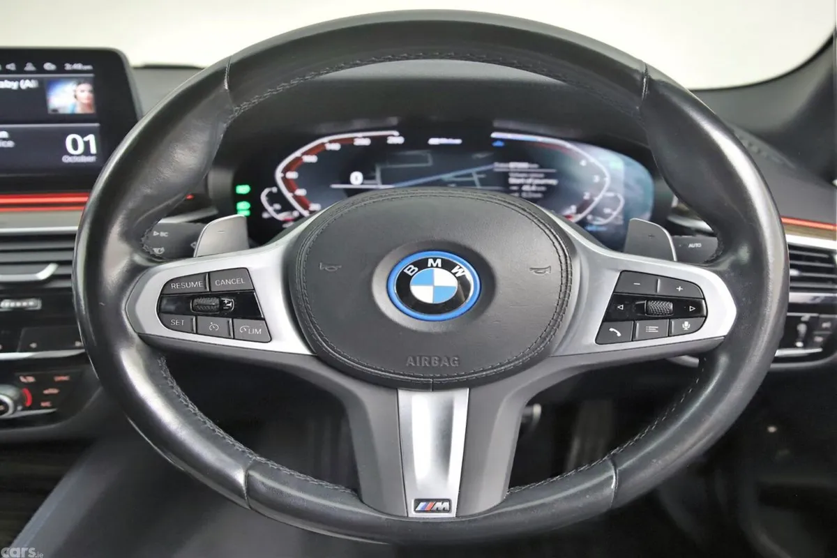 BMW 5-Series Saloon, Petrol Plug-in Hybrid, 2023, White