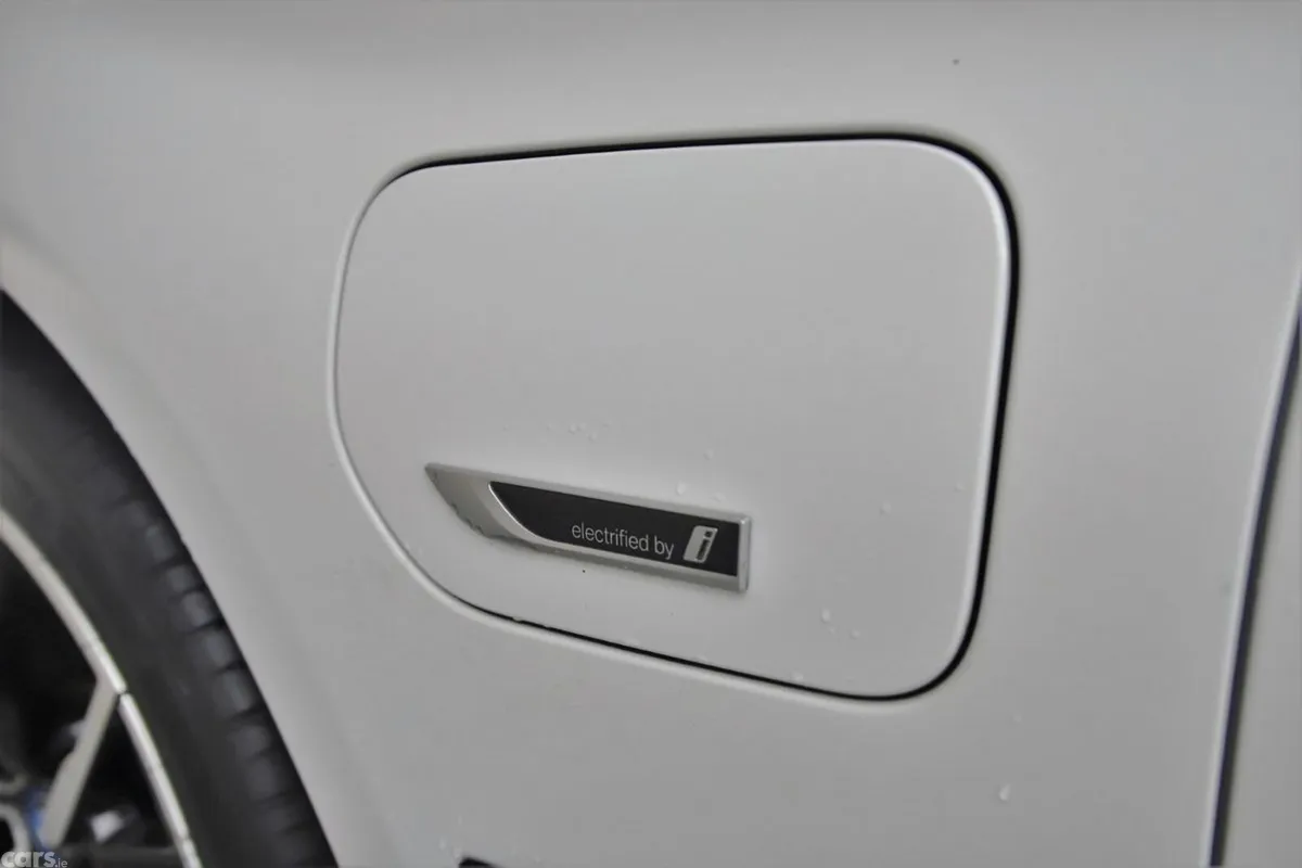 BMW 5-Series Saloon, Petrol Plug-in Hybrid, 2023, White