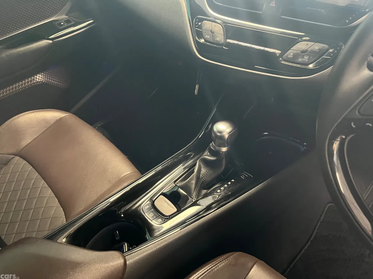 Toyota C-HR Hatchback, Petrol Hybrid, 2019, Red
