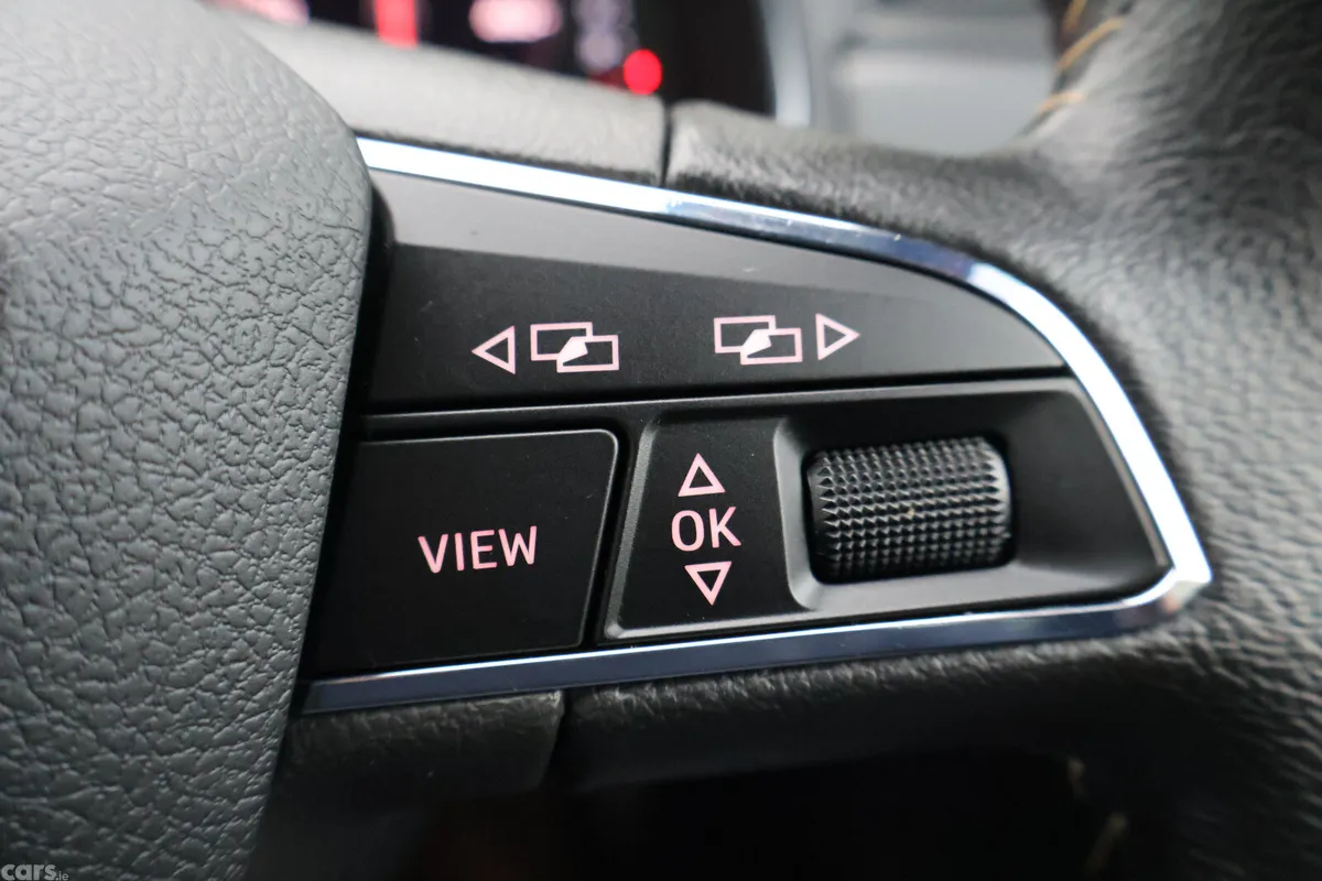 SEAT Arona SUV, Petrol, 2020, Red