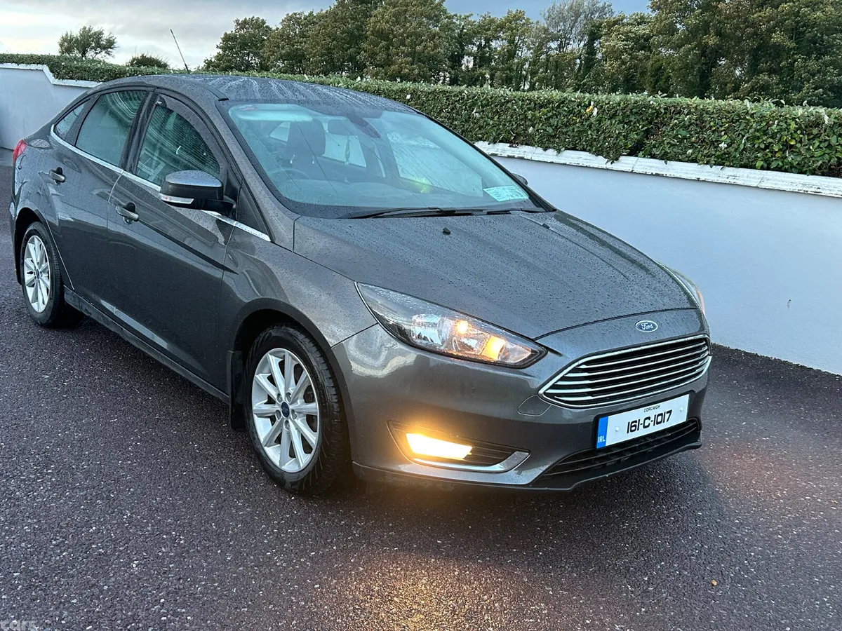 Ford Focus Saloon, Diesel, 2016, Grey