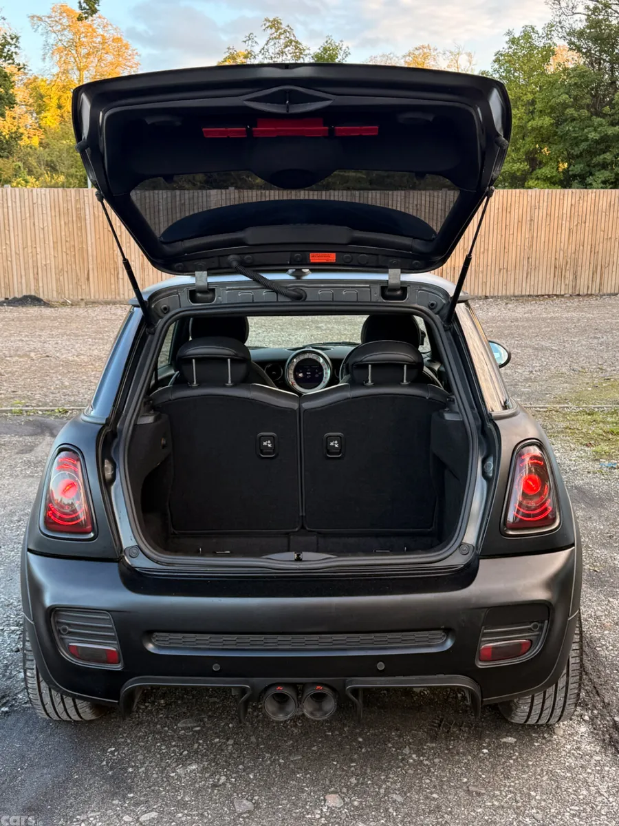 Mini Cooper Hatchback, Diesel, 2011, Grey