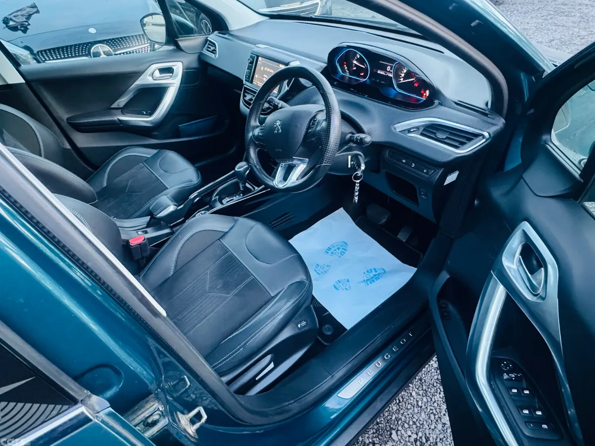 Peugeot 2008 SUV, Petrol, 2019, Green