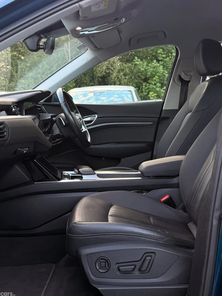 Audi e-tron Estate, Electric, 2020, Blue