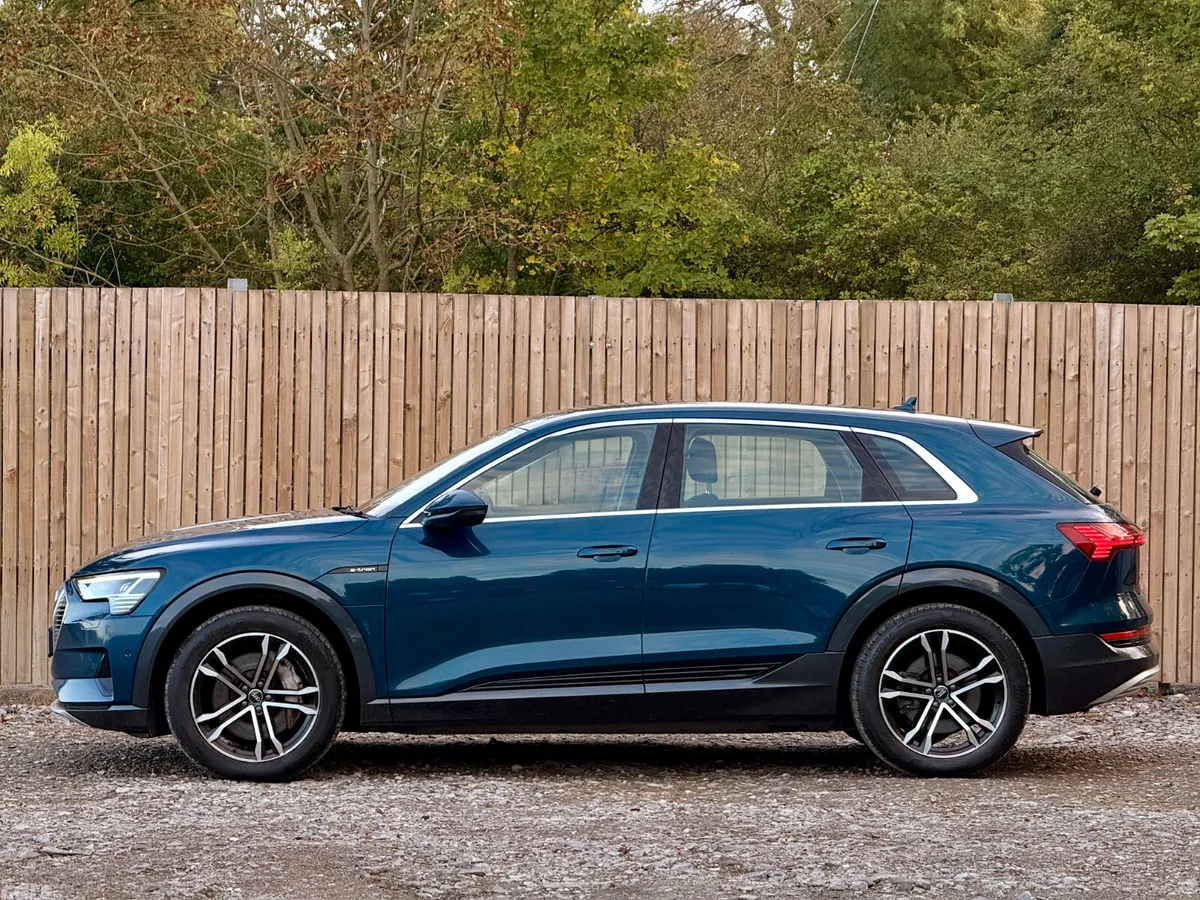 Audi e-tron Estate, Electric, 2020, Blue