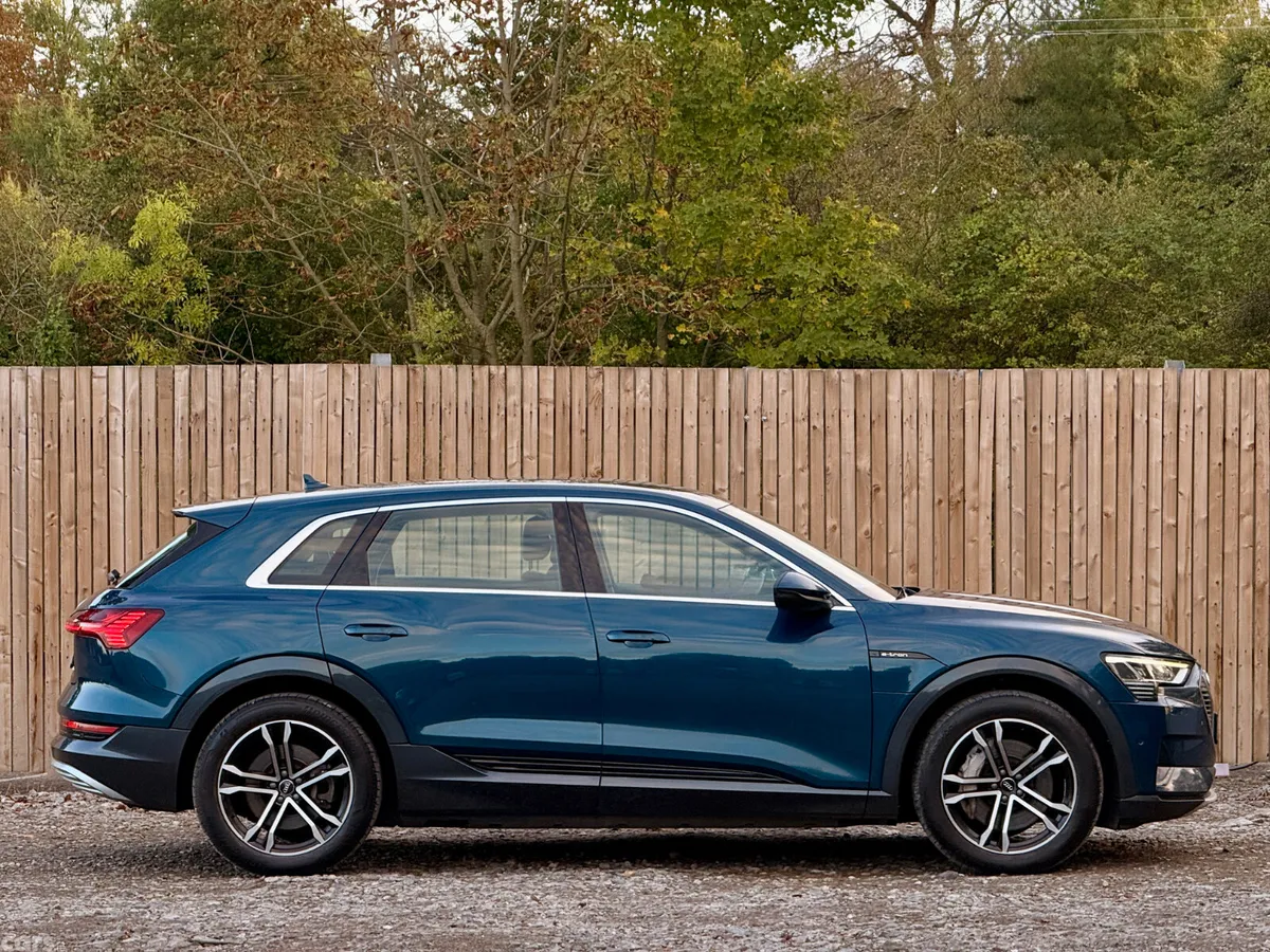 Audi e-tron Estate, Electric, 2020, Blue