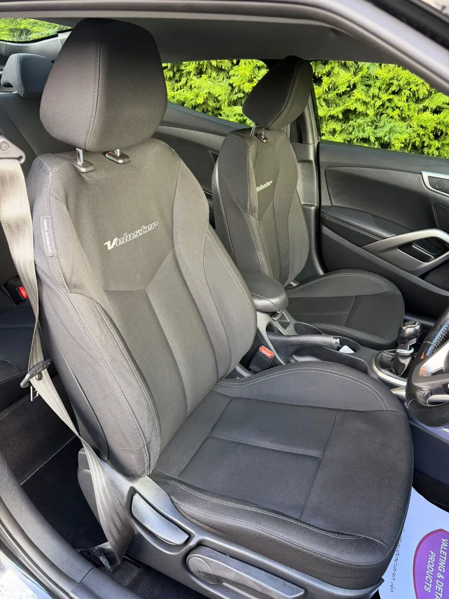 Hyundai Veloster Hatchback, Petrol, 2014, Black
