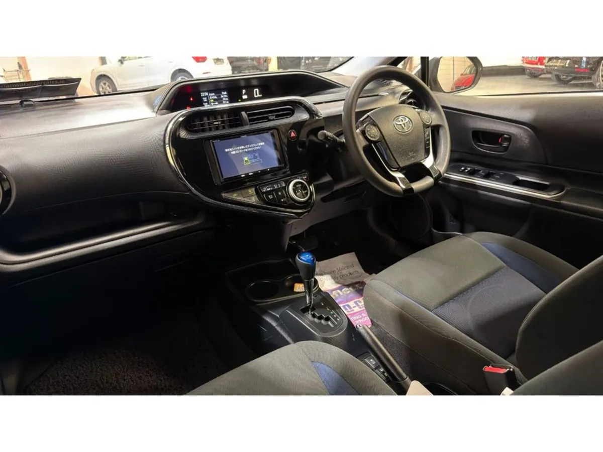 Toyota Aqua Hatchback, Petrol Hybrid, 2020, Silver