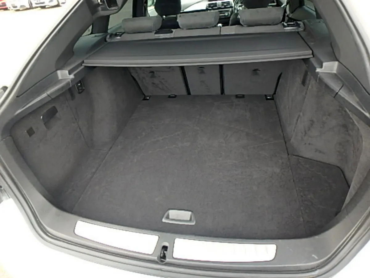 BMW 3-Series Hatchback, Petrol, 2015, White