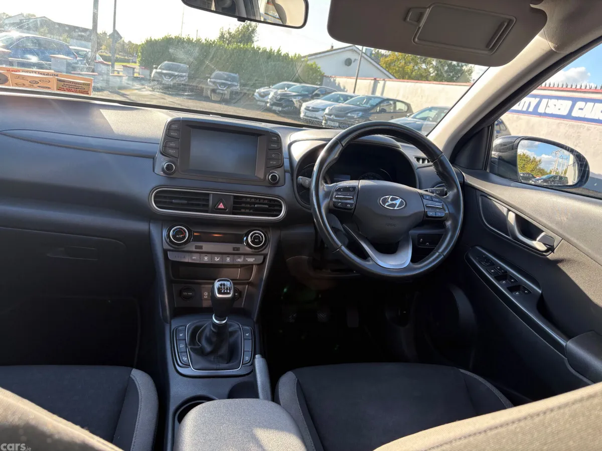 Hyundai KONA MPV, Petrol, 2018, Grey