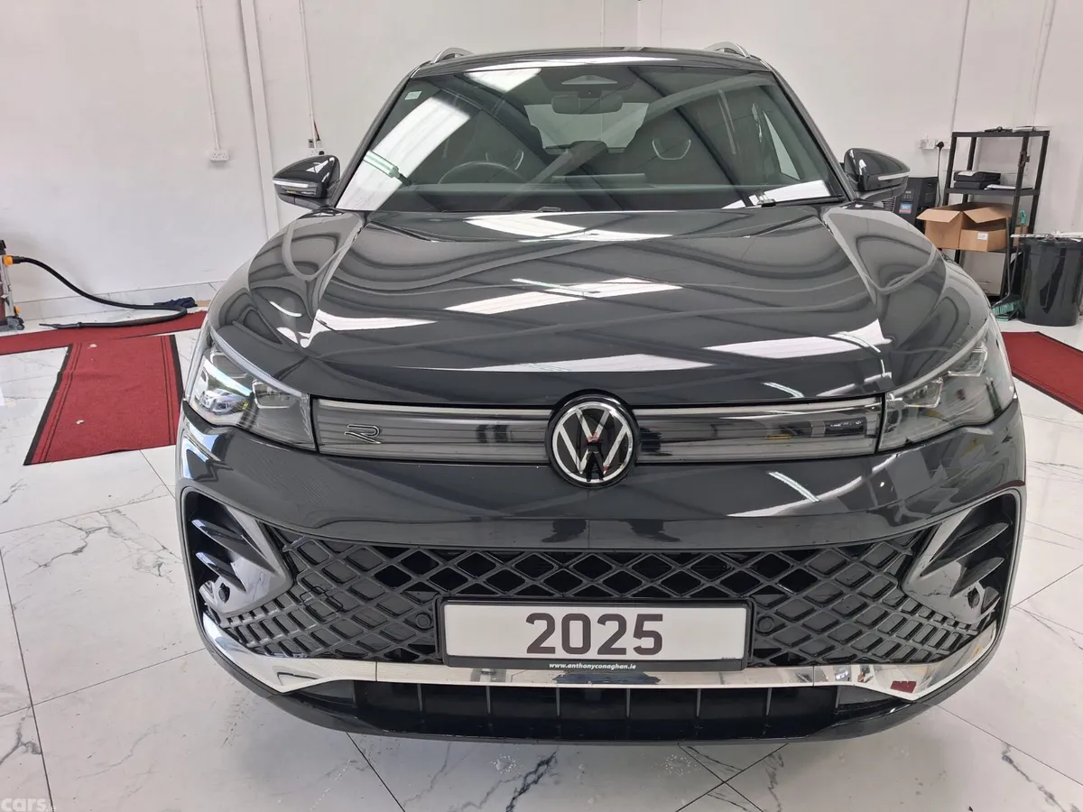 Volkswagen Tiguan SUV, Petrol Hybrid, 2025, Grey