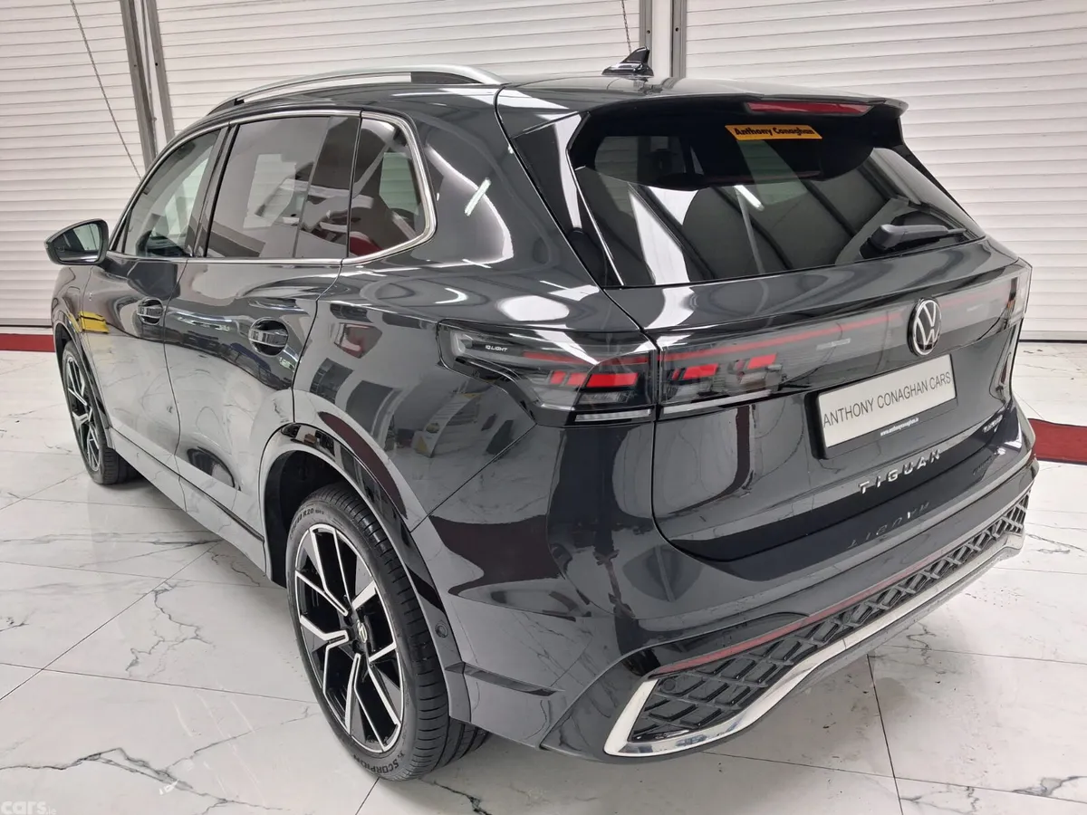 Volkswagen Tiguan SUV, Petrol Hybrid, 2025, Grey