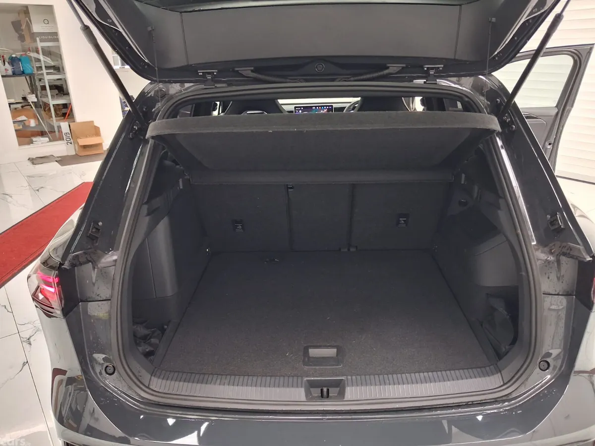 Volkswagen Tiguan SUV, Petrol Hybrid, 2025, Grey