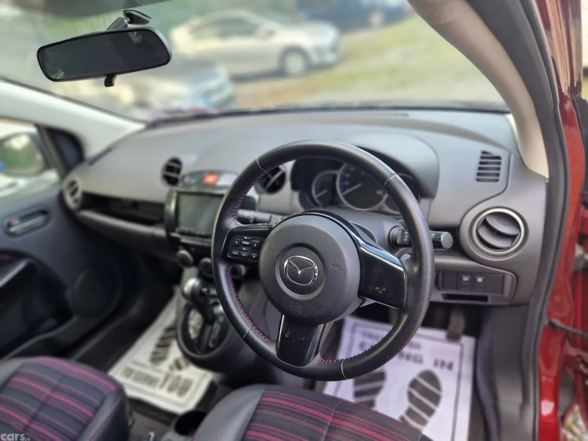 Mazda Demio MPV, Petrol, 2014, Red