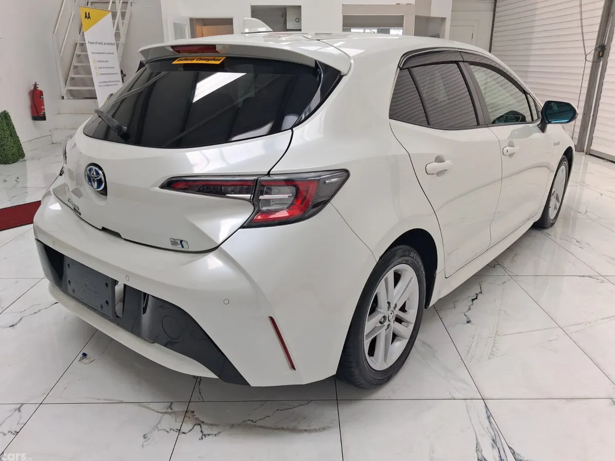 Toyota Corolla Hatchback, Petrol Hybrid, 2019, White