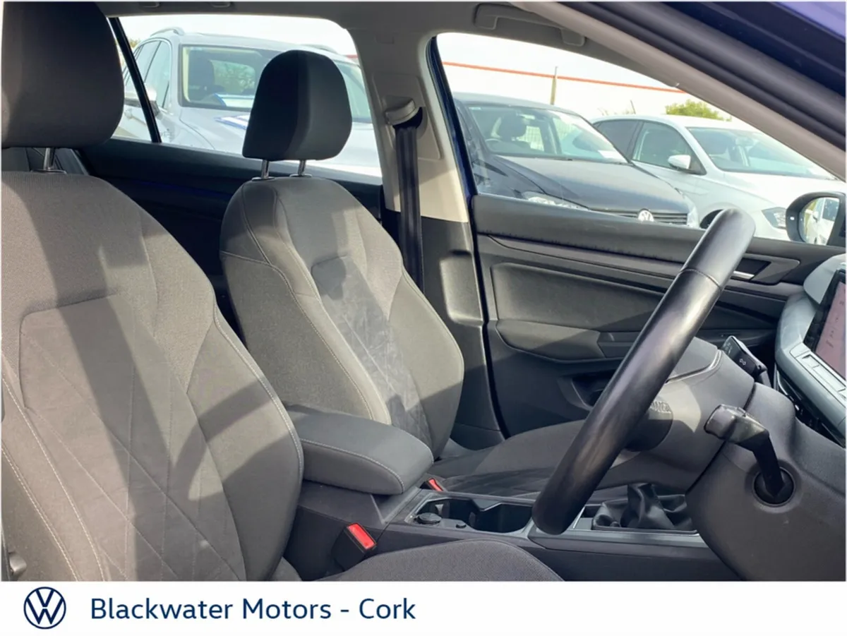 Volkswagen Golf Estate, Diesel, 2022, Blue