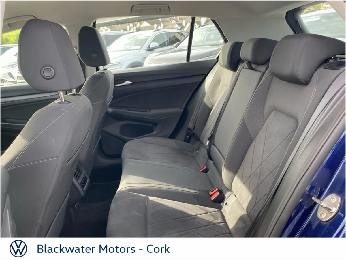 Volkswagen Golf Estate, Diesel, 2022, Blue