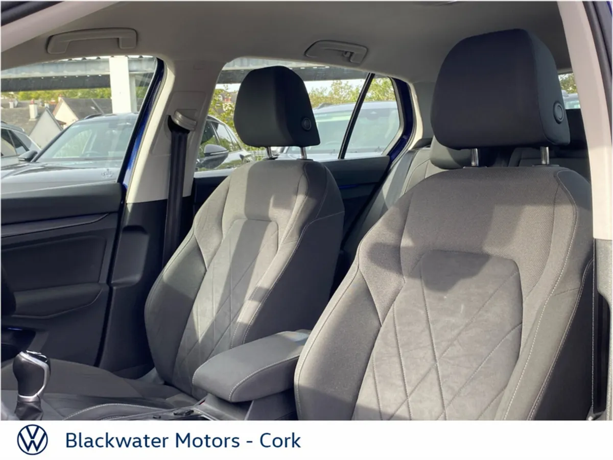 Volkswagen Golf Estate, Diesel, 2022, Blue