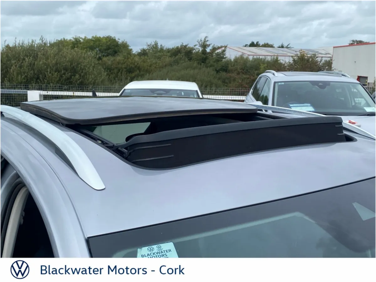 Volkswagen T-Roc SUV, Petrol, 2023, Grey