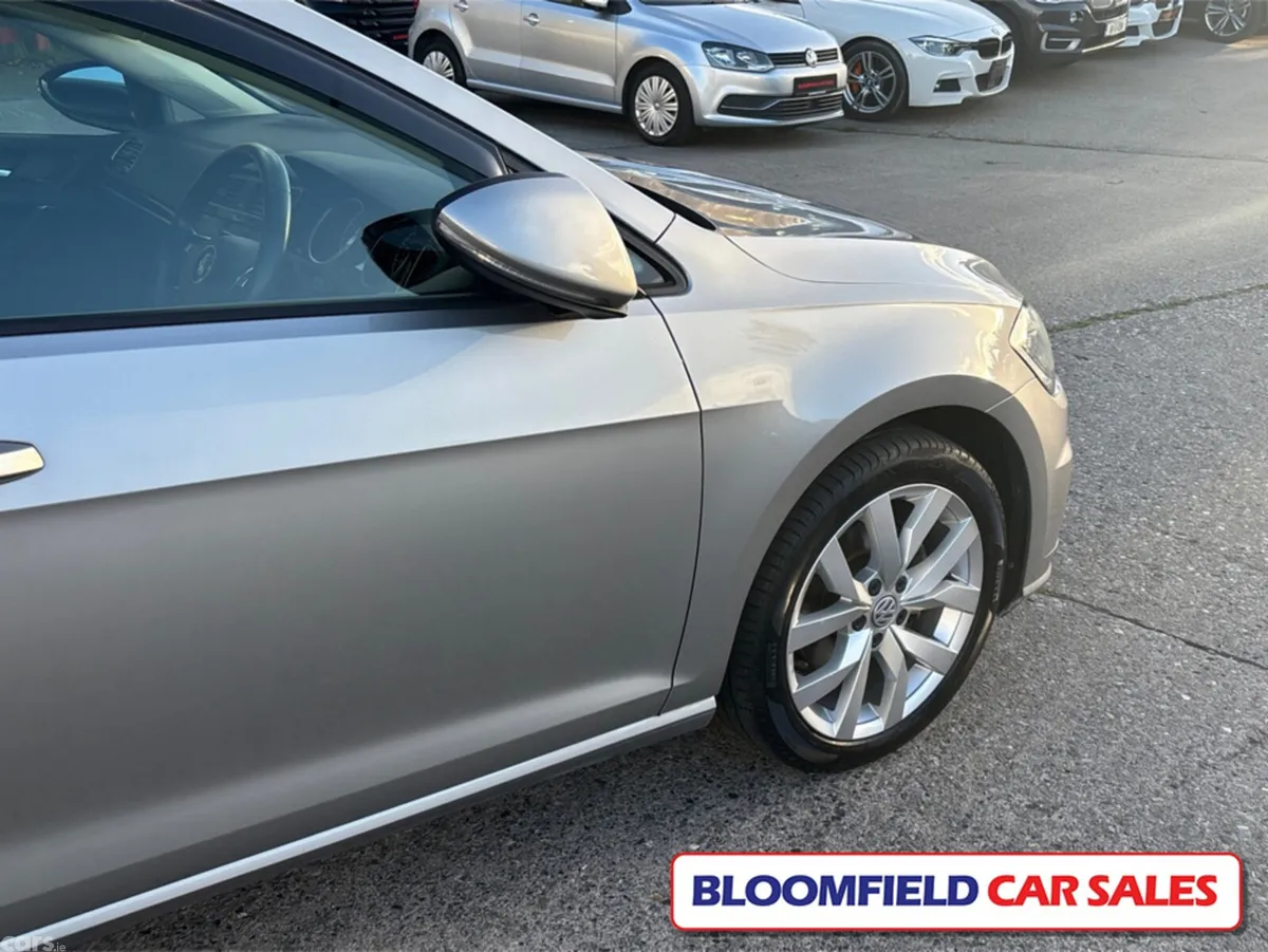 Volkswagen Golf Hatchback, Petrol, 2018, Silver
