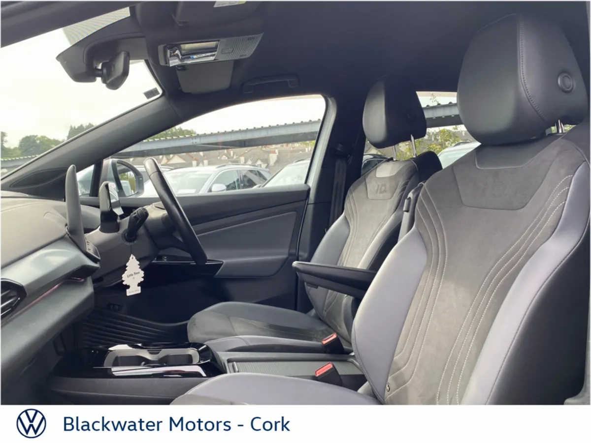 Volkswagen ID.4 Estate, Electric, 2025, Grey