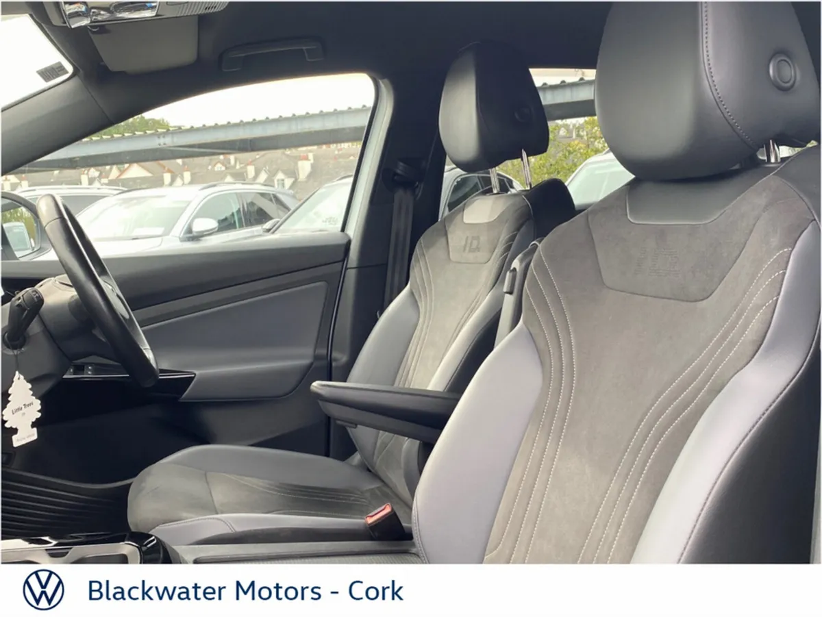 Volkswagen ID.4 Estate, Electric, 2025, Grey