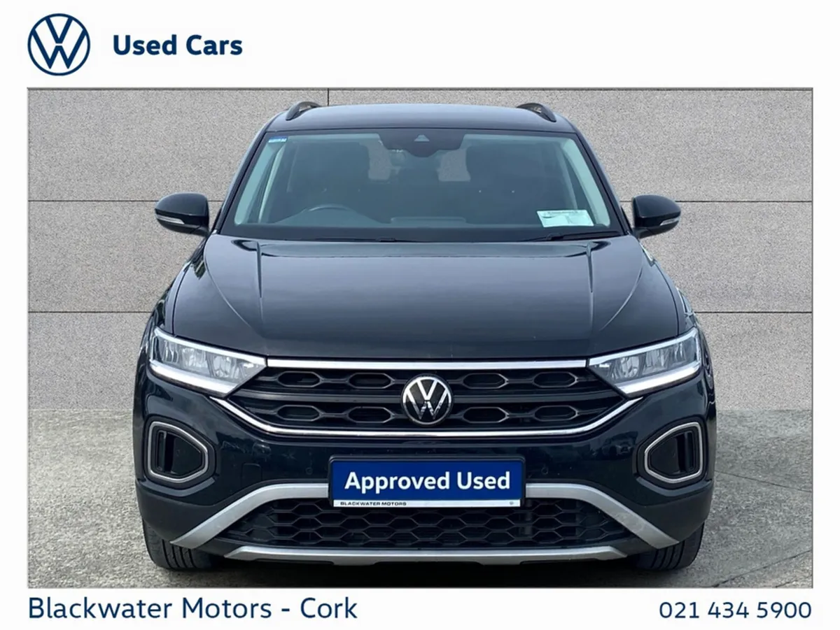 Volkswagen T-Roc SUV, Petrol, 2023, Black