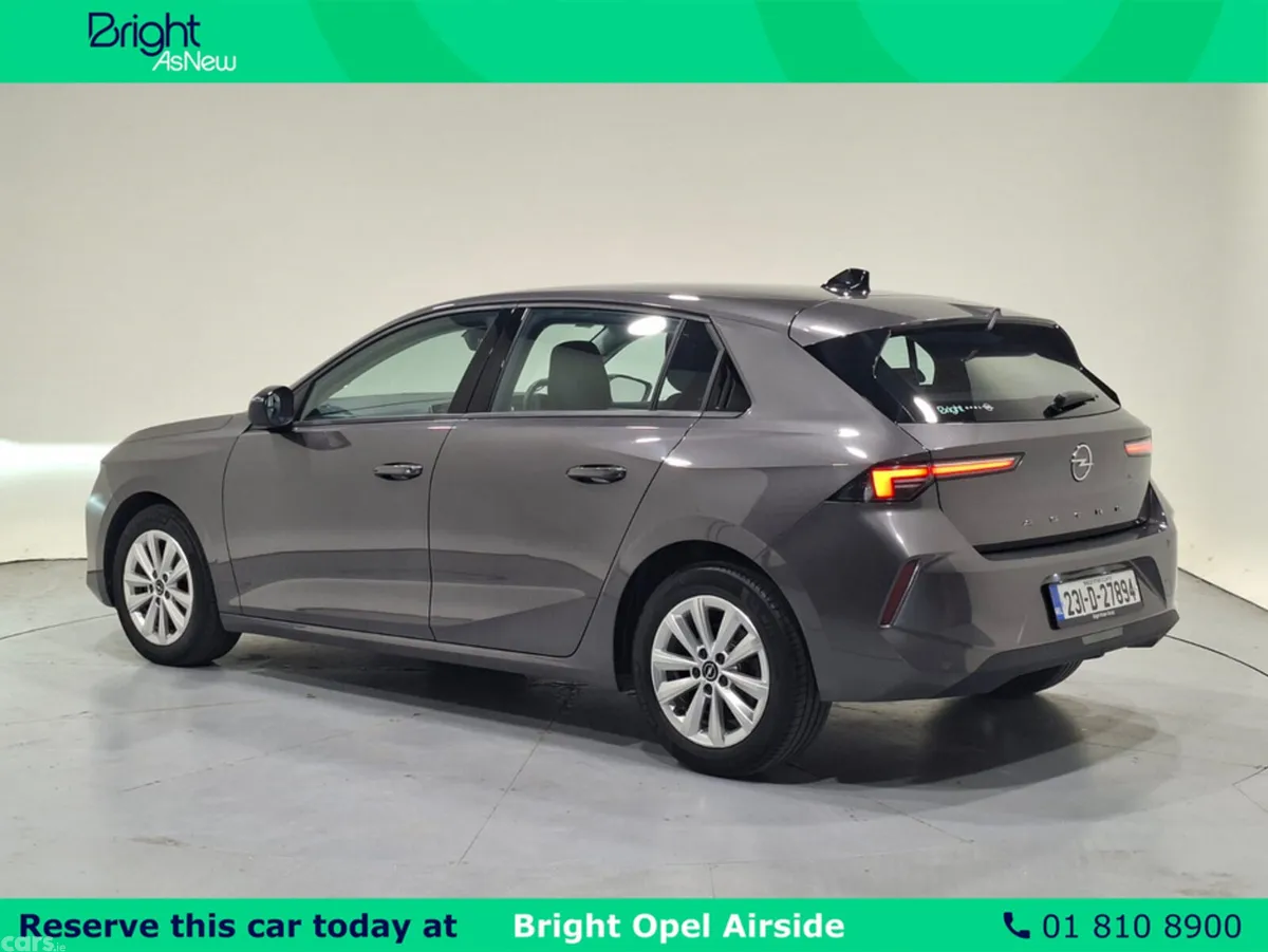 Opel Astra Hatchback, Petrol, 2023, Grey