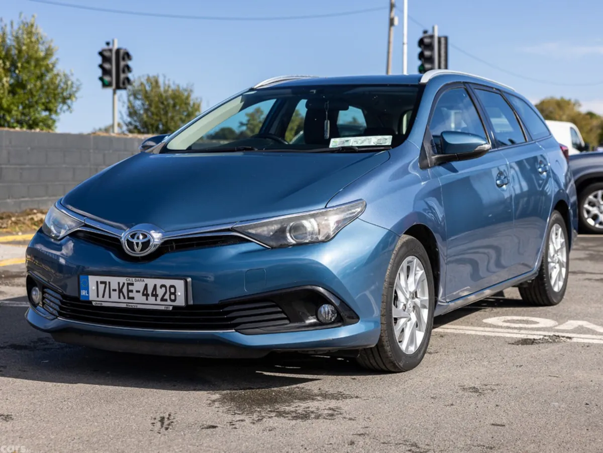 Toyota Auris Estate, Diesel, 2017, Blue