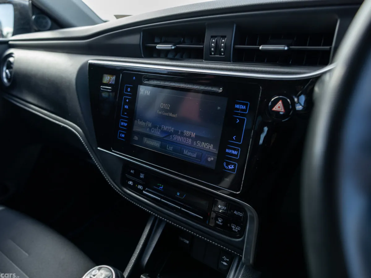 Toyota Auris Estate, Diesel, 2017, Blue