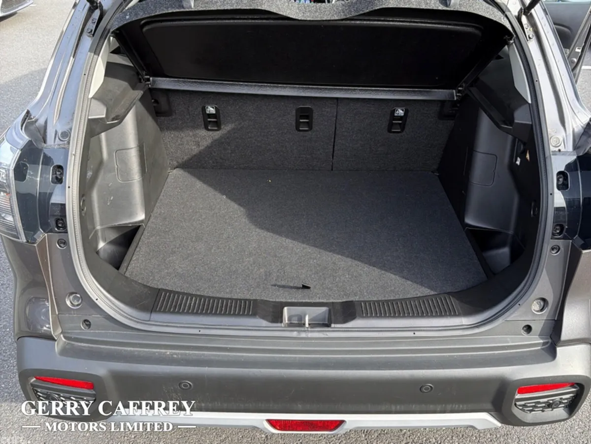 Suzuki SX4 Hatchback, Petrol Hybrid, 2023, Grey