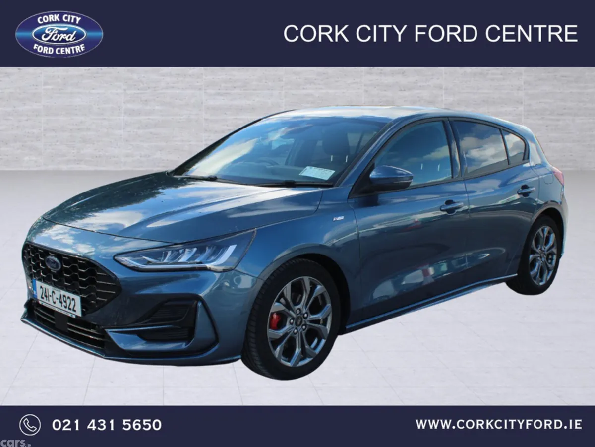 Ford Focus Hatchback, Diesel, 2024, Blue