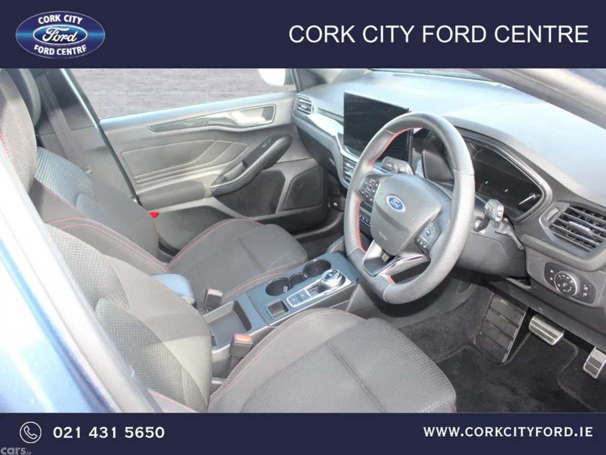 Ford Focus Hatchback, Diesel, 2024, Blue